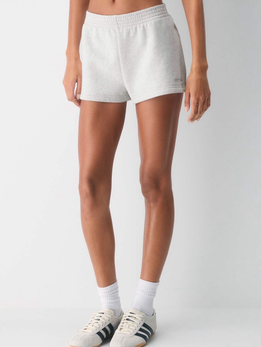 Aritzia Cozy Sweatfleece micro Short light gray loungewear activewear yoga gym